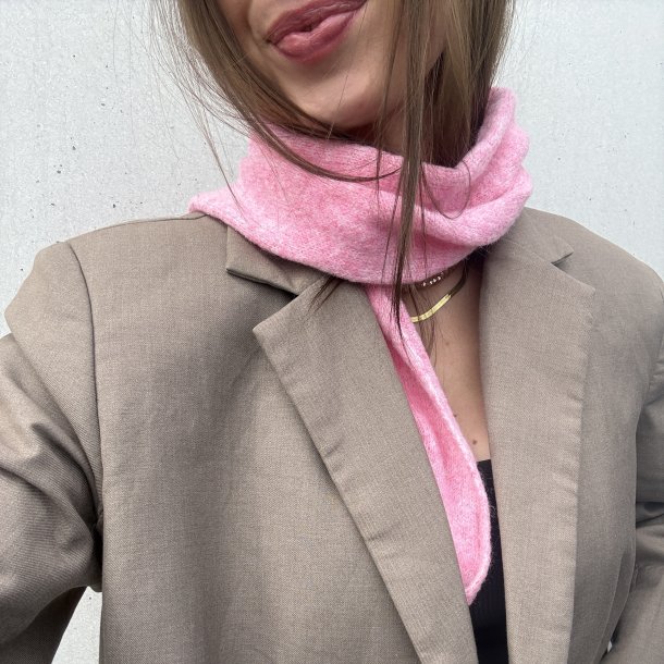 Bl�dt langt Anna t�rkl�de 