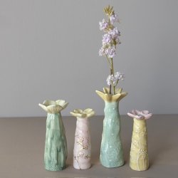 Vase blomst H 17 cm keramik