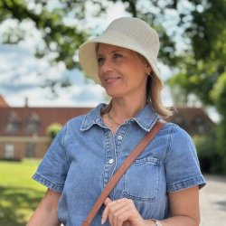 Sommer bllehat hklet natur materiale