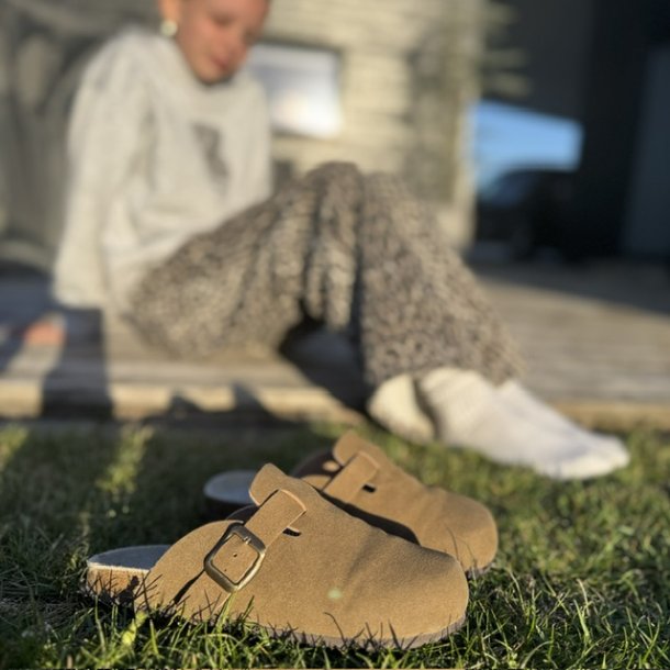 Mules slip on b�rn str 28-35