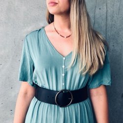 Asta bredt blte sort lder