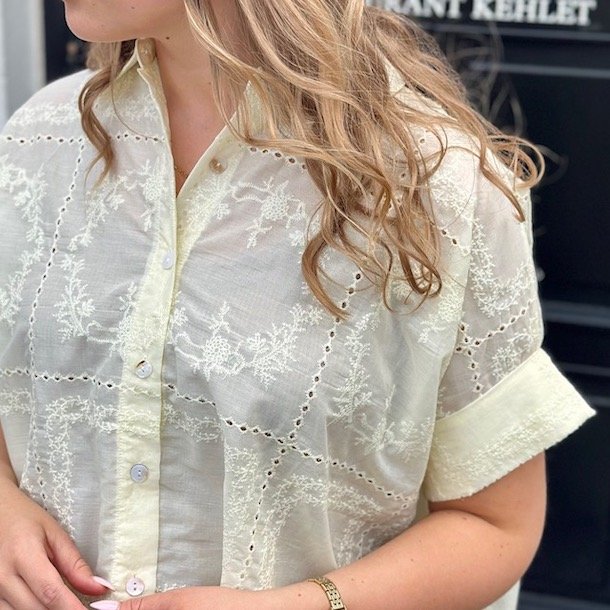 Broderi skjorte bluse loosefit str. XL-XXXL