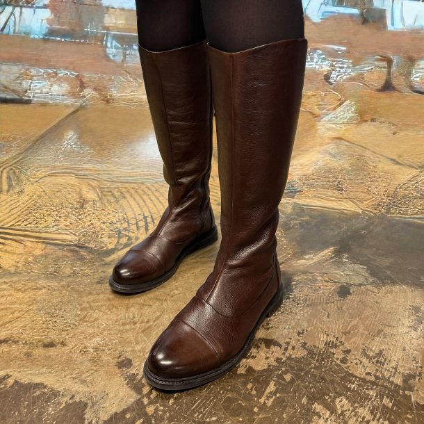 Lang st�vle WHEN WE BREATHE brown skind str 36-41