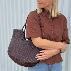 Kortrmet skjorte med broderi CHOKO str. S-L