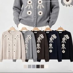 Cardigan med blomster print - str. m/l - l/xl