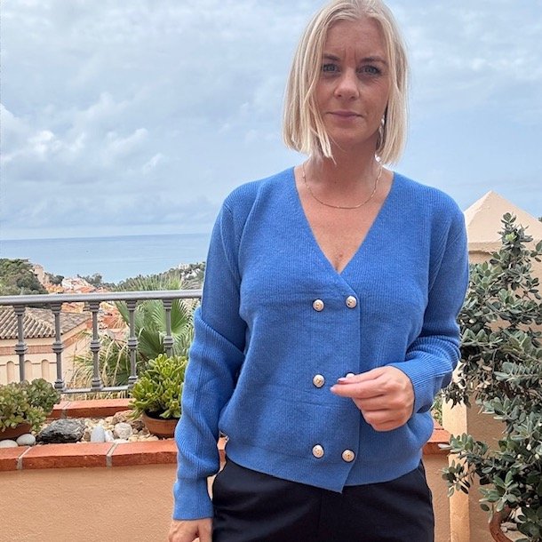 Kort cardigan med knapper 