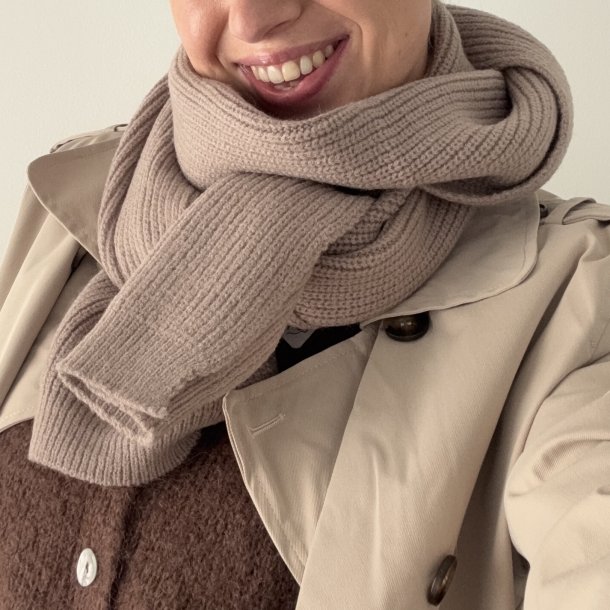 Strikket halstrklde element viskose/chashmere