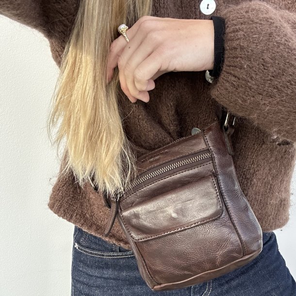 Charlo lille crossbody Skind