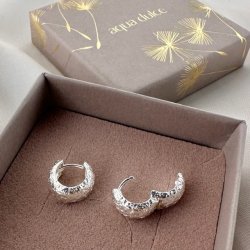 Hoops LOVE ME SMALL Sterling Slv