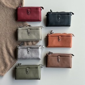 Clutch med crossbody rem
