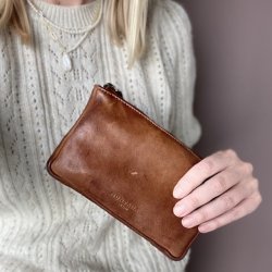 Laurel Urban clutch skind