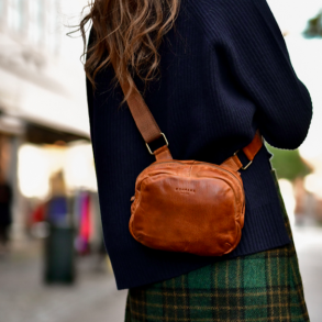 Optima crossbody bumbag washed skind