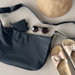 Nylon crossbody boat 