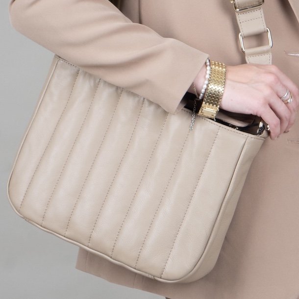 Liva Crossbody skind