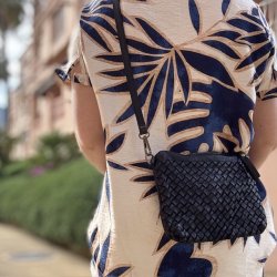 Crossbody med flet washed lder