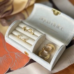 Lille smykkeskrin creme velour