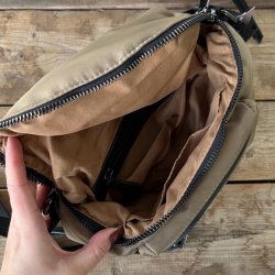 Crossbody / bltetaske nylon