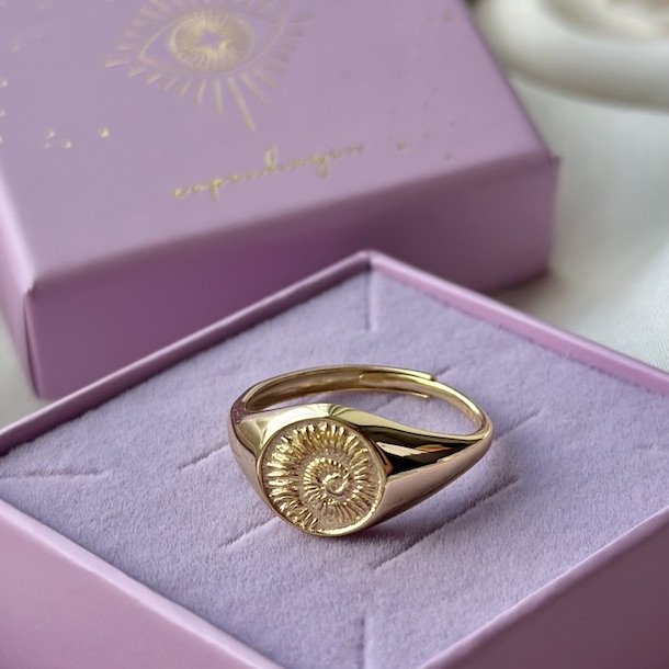 Fingerring shelly justerbar forgyldt slv