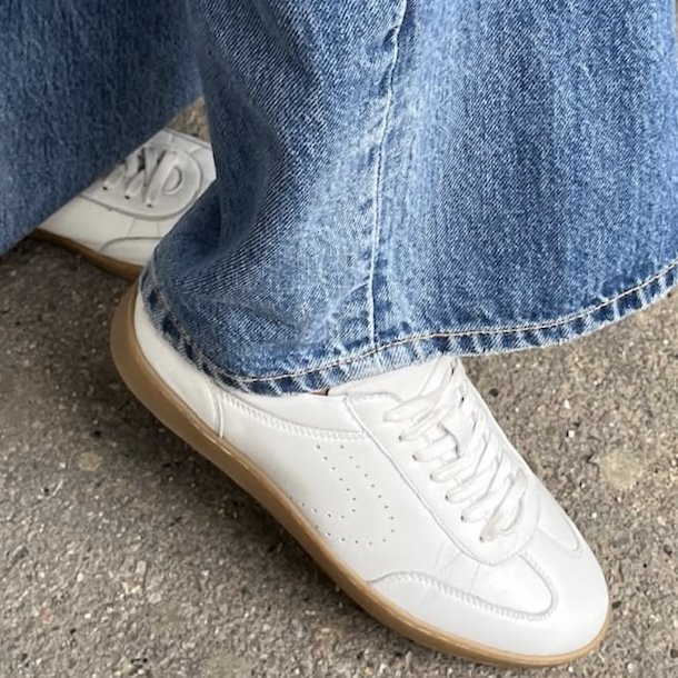 Sneakers POWERFULL hvid skind str 37-41