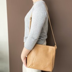 Crossbody taske