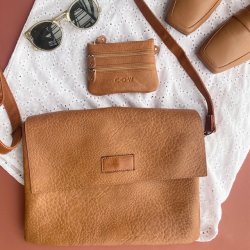 Taske med klap cognac