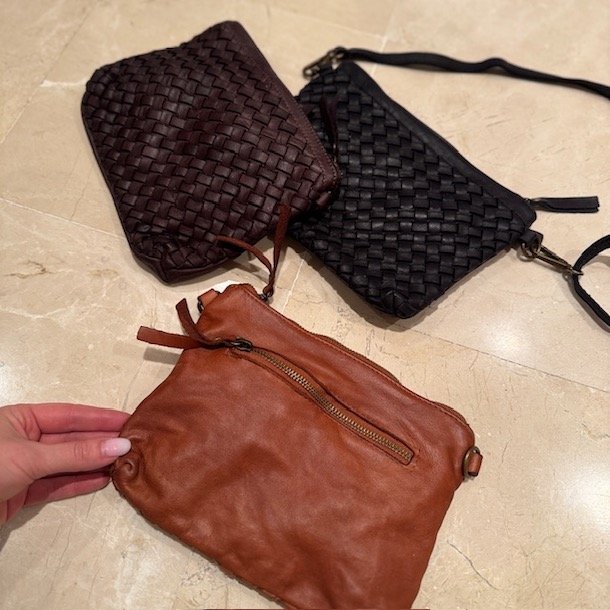 Crossbody med flet washed lder