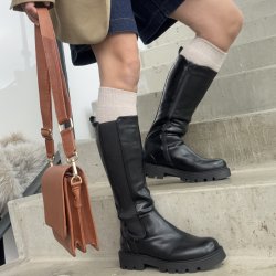 Carrie Crossbody skind