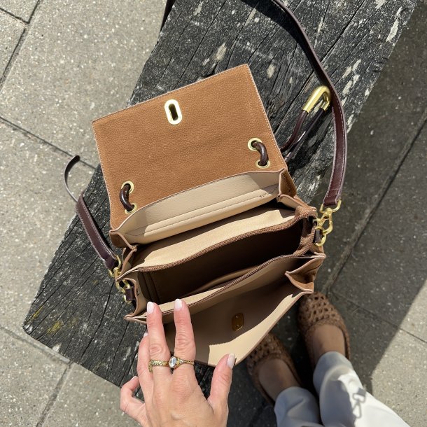 Crossbody Cille