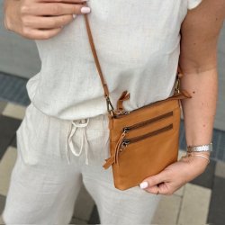Crossbody Rosa lille skind