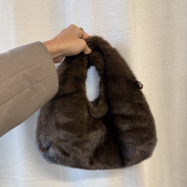 Faux fur crossbody, Astrid 