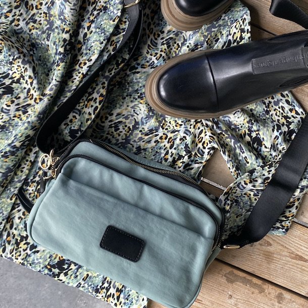 Crossbody nylon mat soft