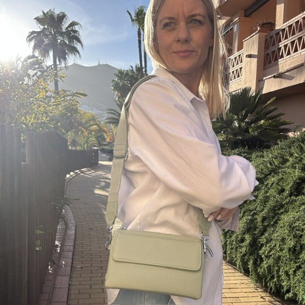 Crossbody Alberte