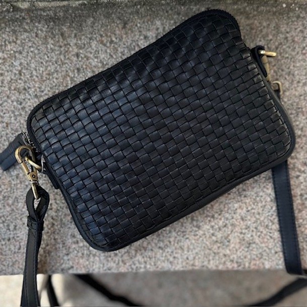 Crossbody Lenno flet Kernelæder