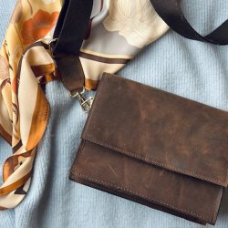 Dolly Hunter Crossbody skind