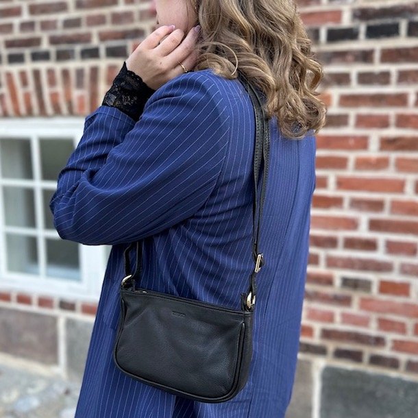 Emilia lille Crossbody skind