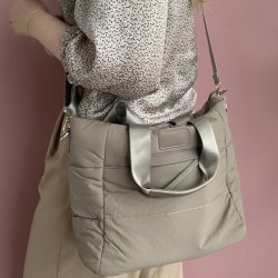 Crossbody shopper quiltede nylon