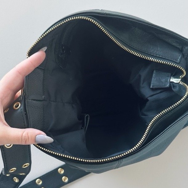 Payton Crossbody skind