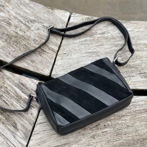 Taske nr 33 sort skind/ruskind