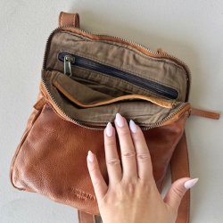 Atkins crossbody Skind