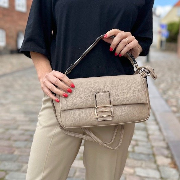 Crossbody trend banan