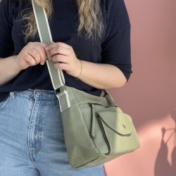 Crossbody med trendrem