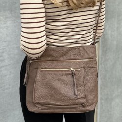 Crossbody medium 