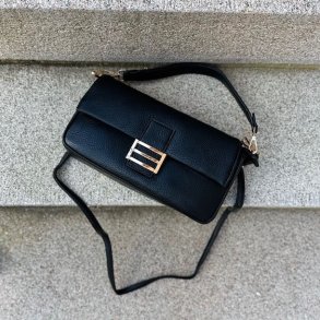 Crossbody trend banan