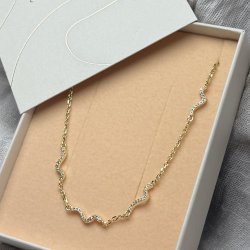 Halskde CURVA Halskde forgyldt slv