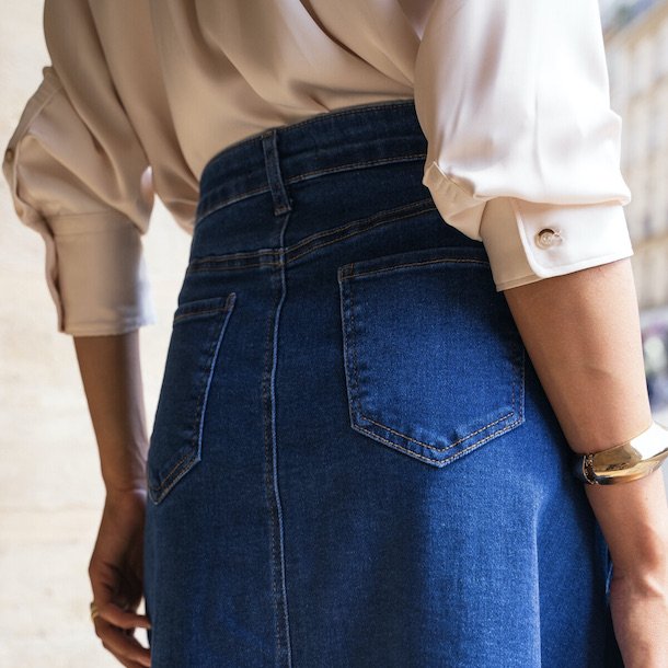 Lang denim nederdel button str 34-42