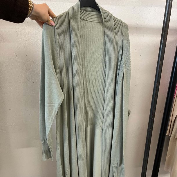 ZeZe LANG cardigan i st�vet gr�n str XL