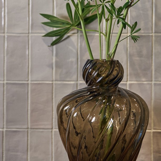 Vase H 30cm brun Glas