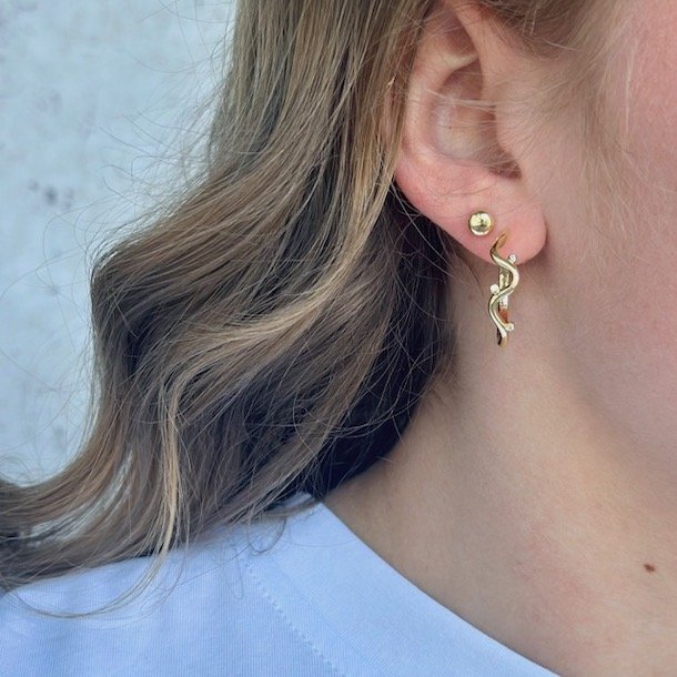 Hoops WAVY 25 mm Forgyldt slv