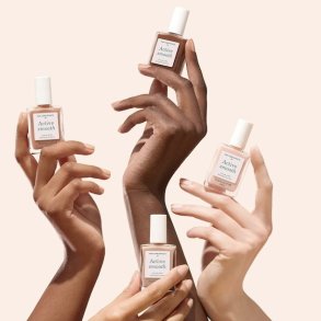  Active smooth treatment Shade 00-03- Manucurist