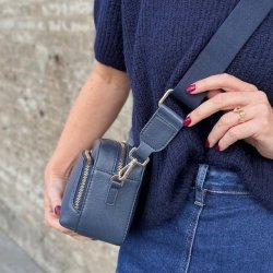 Betsy Crossbody skind